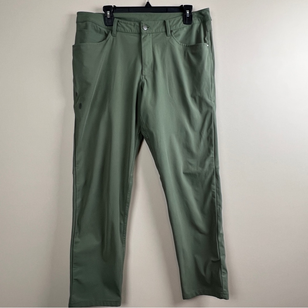 Lululemon Men's Green Pants 36 x 30
